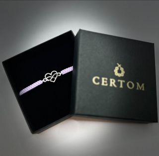 certom.cz Macramé náramek – Stříbrný přívěsek nekonečno v srdci Tento macramé náramek se stříbrným přívěskem nekonečno v...